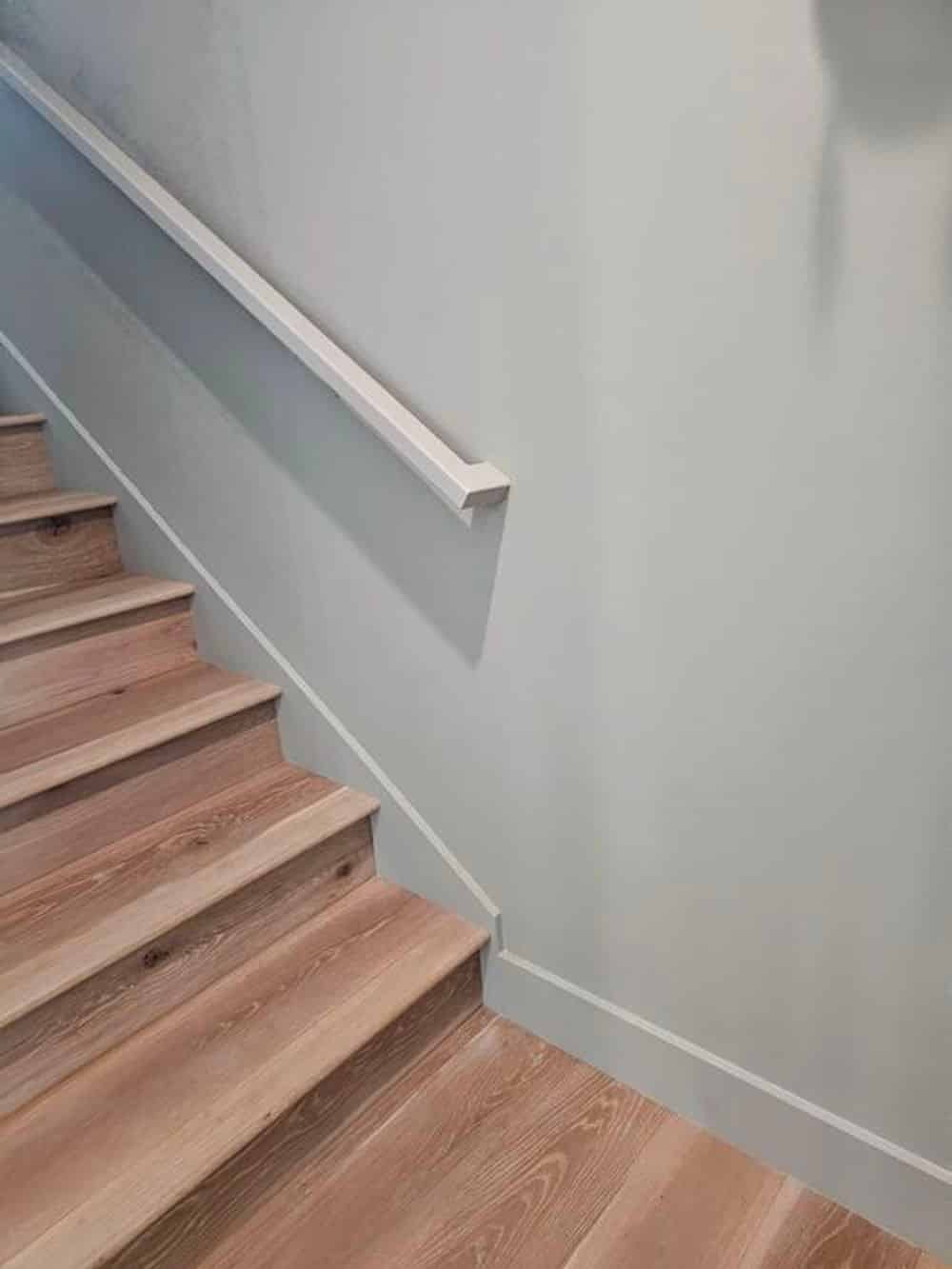 baseboard painting image
