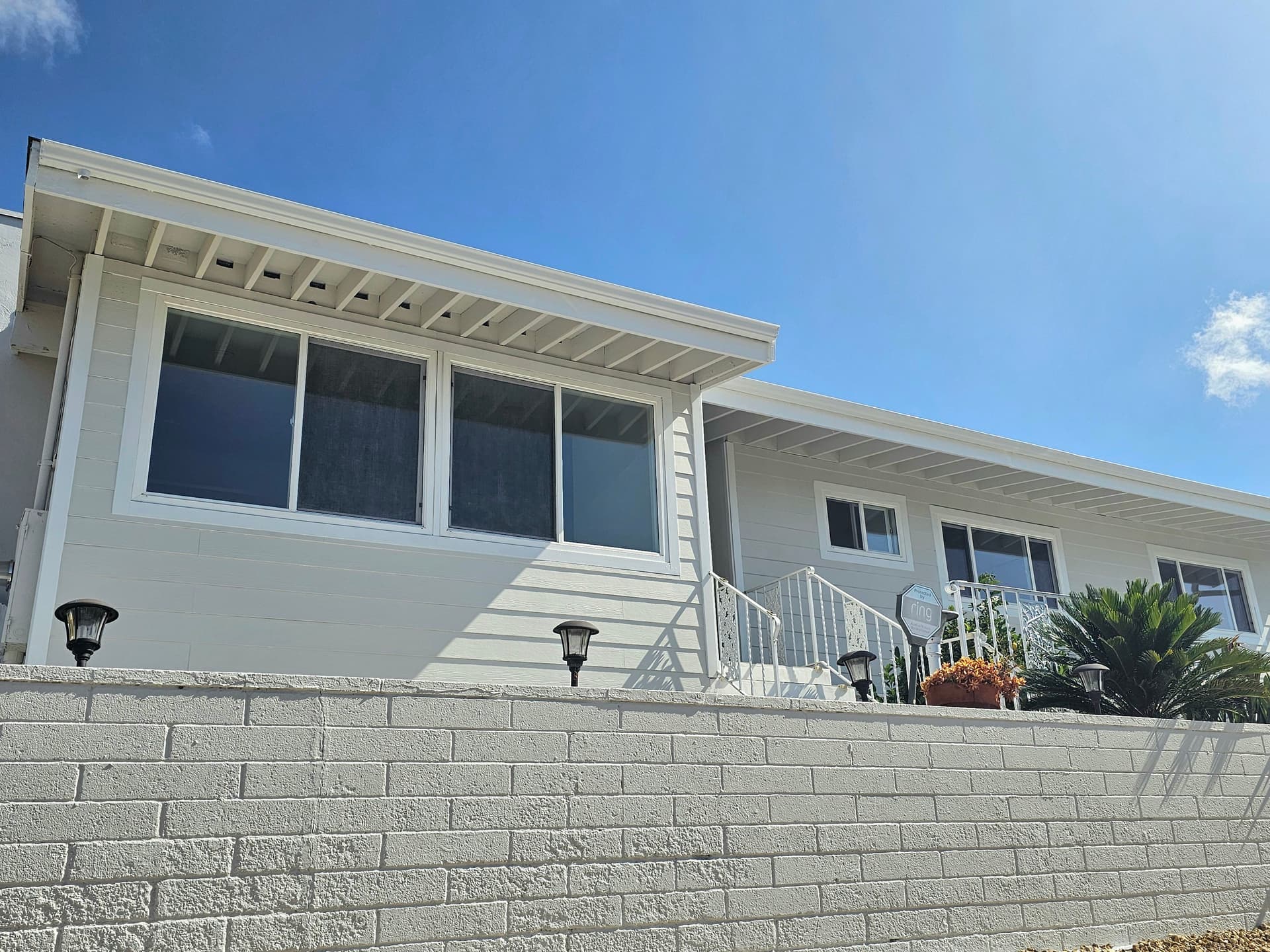 Gallery photos for San Diego Hillside Home Gets a Clean Modern Exterior Repaint: Image #2