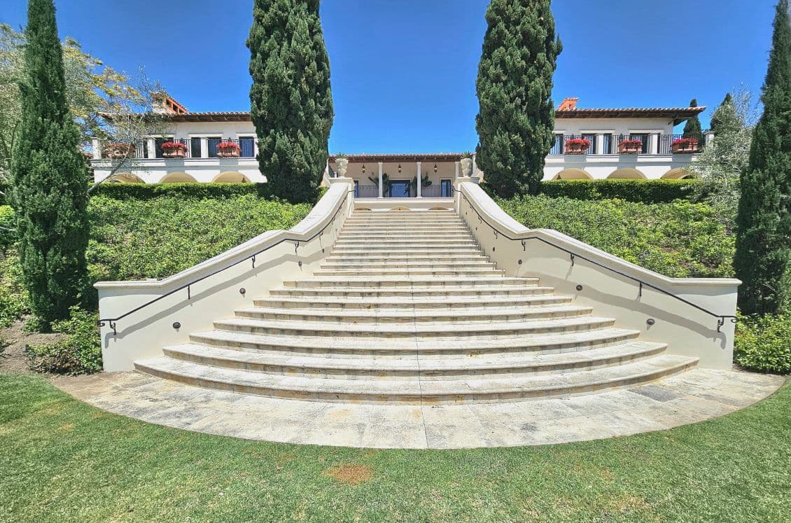 Elegant Exterior Painting in Rancho Santa Fe