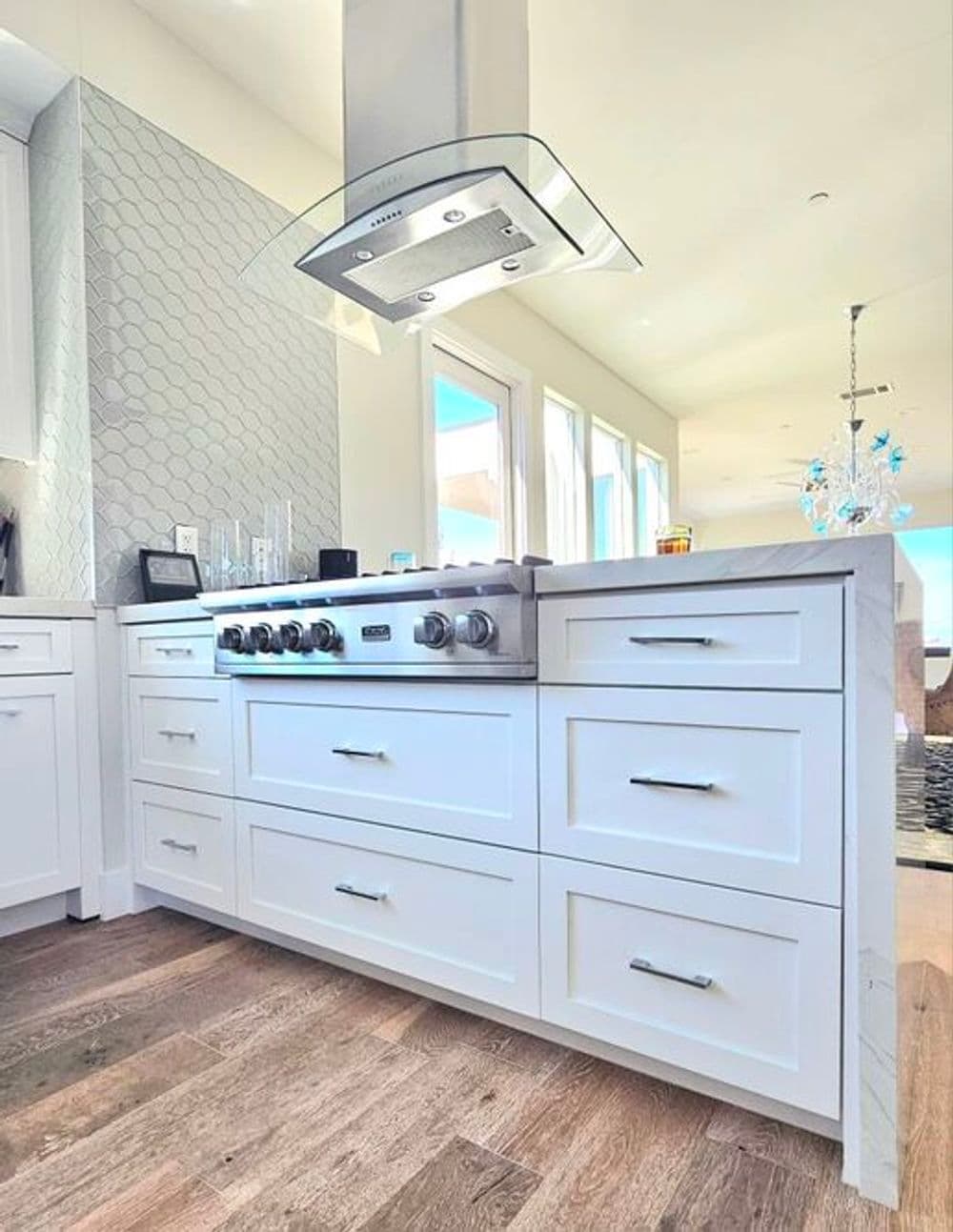 Kitchen Cabinet Painting image