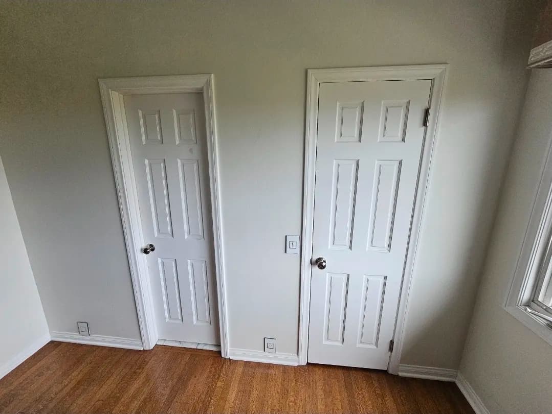 Gallery photos for Faux Wood Finish on Interior Doors and Trim in San Diego: Image #6