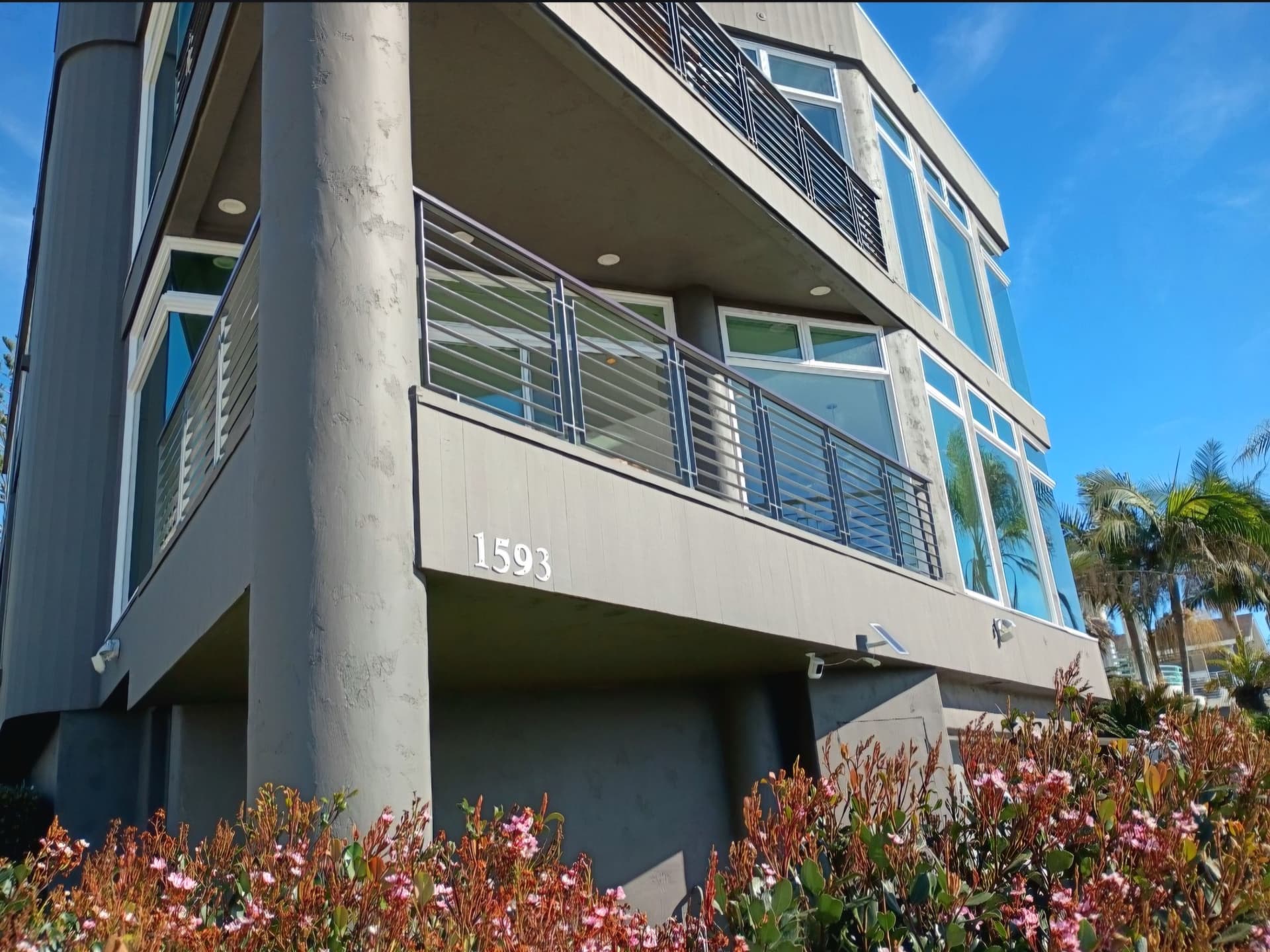 Coastal Metal Railing Refinishing in Cardiff-by-the-Sea image